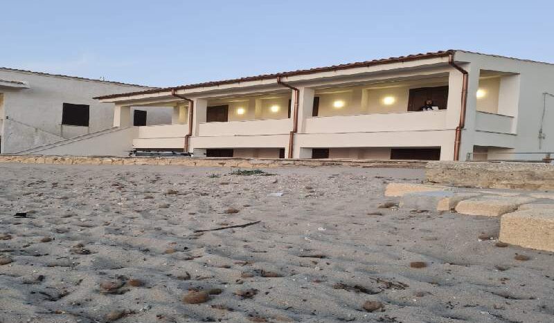 Villa on the beach with two floors – 330M2